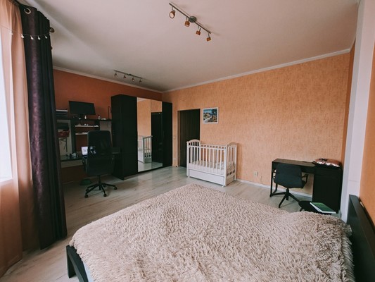 Продам однокомнатную (1-комн.) квартиру, Ленина ул, 23к7, Лобня г