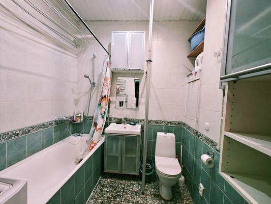 Продам однокомнатную (1-комн.) квартиру, Ленина ул, 23к7, Лобня г
