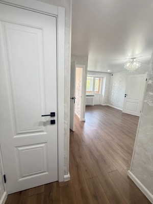 Продам двухкомнатную (2-комн.) квартиру, Ленина ул, 84, Армавир г