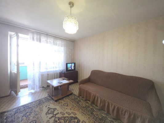 Продам трехкомнатную (3-комн.) квартиру, Карла Маркса ул, 24, Ишим г