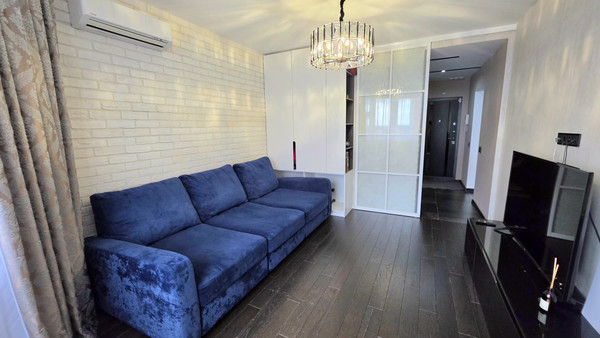 Продам двухкомнатную (2-комн.) квартиру, Бианки ул, 6к3, Московский г