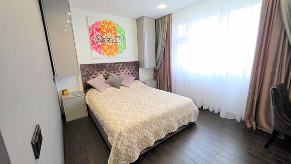 Продам двухкомнатную (2-комн.) квартиру, Бианки ул, 6к3, Московский г