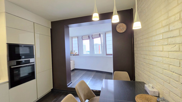 Продам двухкомнатную (2-комн.) квартиру, Бианки ул, 6к3, Московский г