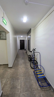 Продам двухкомнатную (2-комн.) квартиру, Бианки ул, 6к3, Московский г