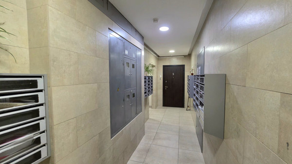 Продам двухкомнатную (2-комн.) квартиру, Бианки ул, 6к3, Московский г