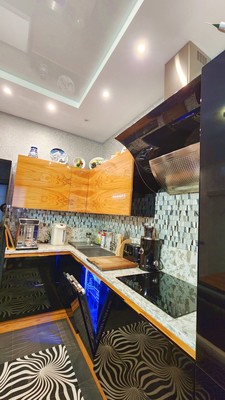 Продам трехкомнатную (3-комн.) квартиру, 6, Жилино д