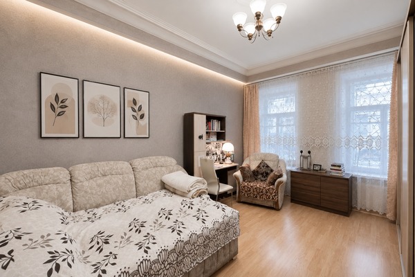 Продам трехкомнатную (3-комн.) квартиру, Большой П.С. пр-кт, 28к1, Санкт-Петербург г