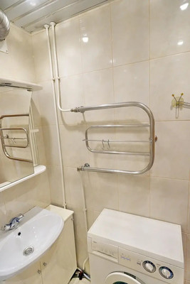 Продам двухкомнатную (2-комн.) квартиру, Плановая ул, 6, Металлострой п