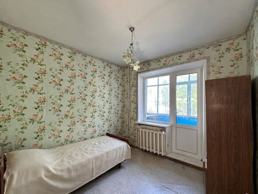 Продам трехкомнатную (3-комн.) квартиру, Энтузиастов ул, 23, Волгодонск г
