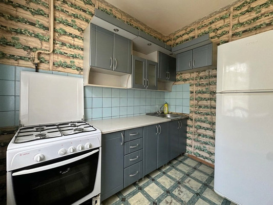 Продам трехкомнатную (3-комн.) квартиру, Энтузиастов ул, 23, Волгодонск г
