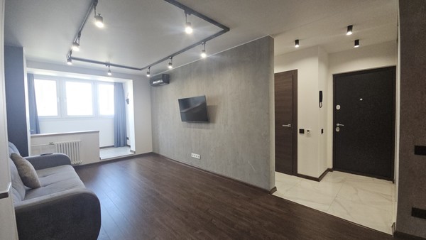 Продам трехкомнатную (3-комн.) квартиру, Южная ул, 14, Дрожжино рп