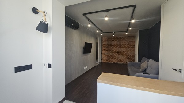 Продам трехкомнатную (3-комн.) квартиру, Южная ул, 14, Дрожжино рп