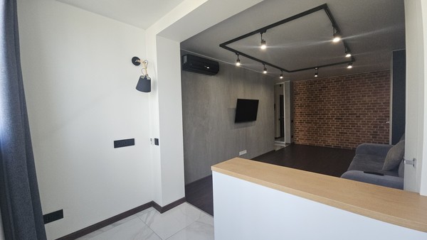 Продам трехкомнатную (3-комн.) квартиру, Южная ул, 14, Дрожжино рп