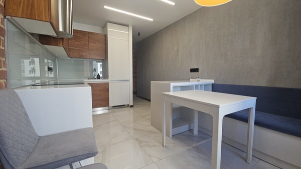 Продам трехкомнатную (3-комн.) квартиру, Южная ул, 14, Дрожжино рп