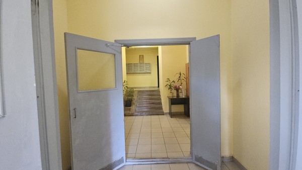 Продам трехкомнатную (3-комн.) квартиру, Южная ул, 14, Дрожжино рп