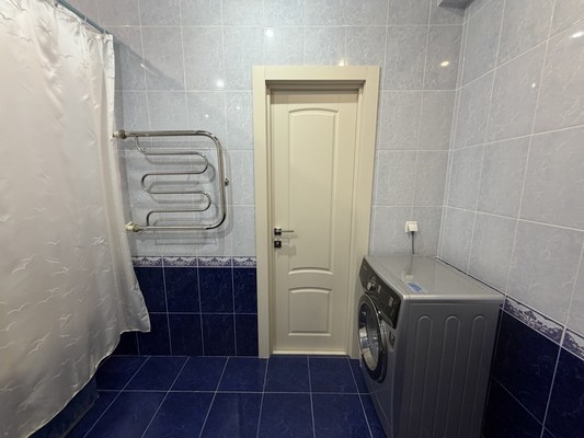 Продам двухкомнатную (2-комн.) квартиру, Академика Глушко ул, 37, Казань г