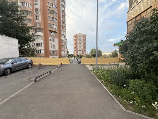 Продам двухкомнатную (2-комн.) квартиру, Академика Глушко ул, 37, Казань г