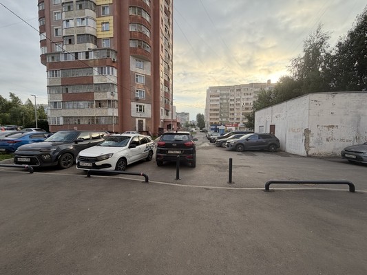 Продам двухкомнатную (2-комн.) квартиру, Академика Глушко ул, 37, Казань г