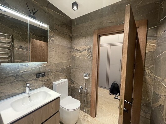 Продам двухкомнатную (2-комн.) квартиру, Берзарина ул, 30, Москва г