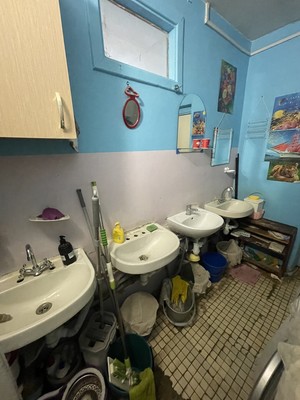 Продам комнату в 8-комн. квартире, Школьная ул, 4, Ангелово с