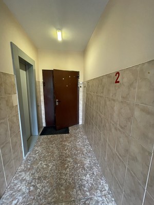 Продам двухкомнатную (2-комн.) квартиру, Митинская ул, 37, Москва г