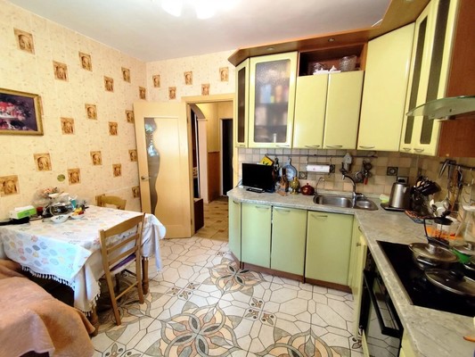 Продам однокомнатную (1-комн.) квартиру, Пушкинская ул, 15, Ашукино дп
