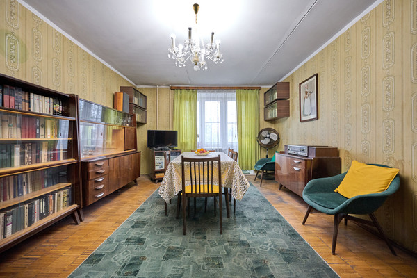 Продам двухкомнатную (2-комн.) квартиру, Просторная ул, 6, Москва г
