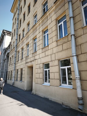 Продам трехкомнатную (3-комн.) квартиру, Швецова ул, 11, Санкт-Петербург г