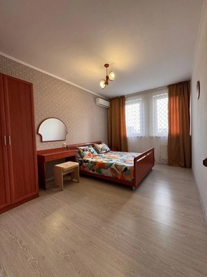 Продам трехкомнатную (3-комн.) квартиру, Таманская ул, 121к1, Анапа г