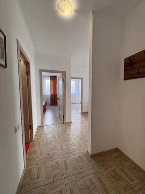 Продам трехкомнатную (3-комн.) квартиру, Таманская ул, 121к1, Анапа г