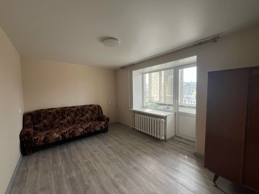Продам двухкомнатную (2-комн.) квартиру, Чкалова ул, 6, Пермь г