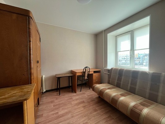 Продам двухкомнатную (2-комн.) квартиру, Чкалова ул, 6, Пермь г