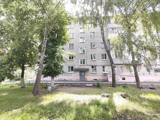 Продам многокомнатную квартиру, Пушанина ул, 3, Пенза г