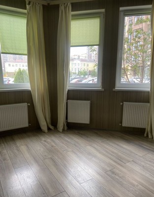 Продам однокомнатную (1-комн.) квартиру, Крымской весны ул, 1к5, Мирное с
