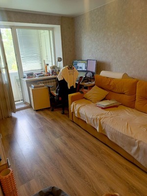 Продам однокомнатную (1-комн.) квартиру, Гагарина ул, 26, Симферополь г
