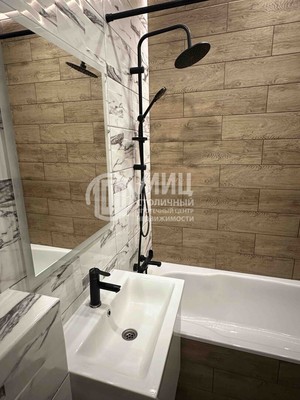 Продам однокомнатную (1-комн.) квартиру, Сколковское ш, 40к1, Москва г