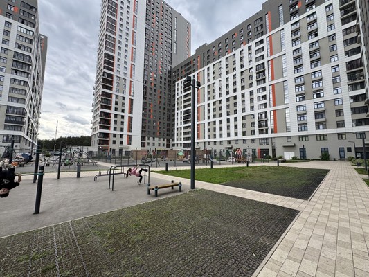 Продам трехкомнатную (3-комн.) квартиру, Сосновая ул, 1к3, Котельники г