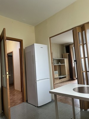 Продам двухкомнатную (2-комн.) квартиру, Ангарская ул, 45к3, Москва г