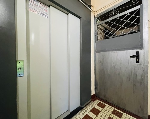 Продам однокомнатную (1-комн.) квартиру, Черницынский проезд, 6к1, Москва г