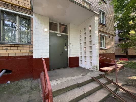 Продам однокомнатную (1-комн.) квартиру, Черницынский проезд, 6к1, Москва г