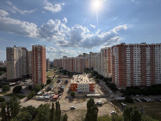 Продам однокомнатную (1-комн.) квартиру, им. Калинина ул, 13к63, Краснодар г