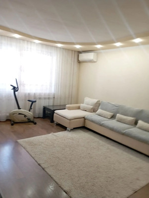 Продам трехкомнатную (3-комн.) квартиру, Батурина ул, 19, Красноярск г