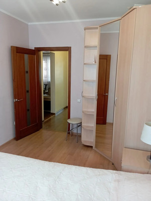 Продам трехкомнатную (3-комн.) квартиру, Батурина ул, 19, Красноярск г