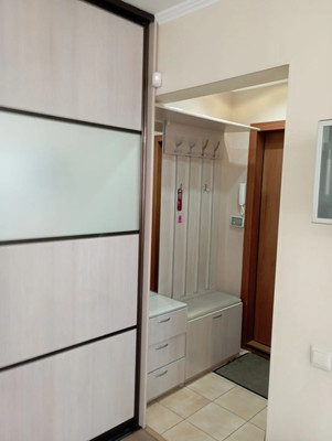 Продам трехкомнатную (3-комн.) квартиру, Батурина ул, 19, Красноярск г