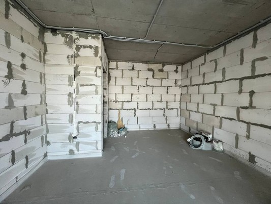 Продам однокомнатную (1-комн.) квартиру, Парковая ул, 1к1, Белоглинка с
