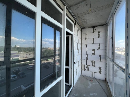 Продам однокомнатную (1-комн.) квартиру, Парковая ул, 1к1, Белоглинка с