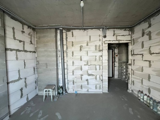 Продам однокомнатную (1-комн.) квартиру, Парковая ул, 1к1, Белоглинка с