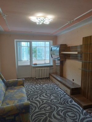 Продам двухкомнатную (2-комн.) квартиру, Залесская ул, 74, Симферополь г