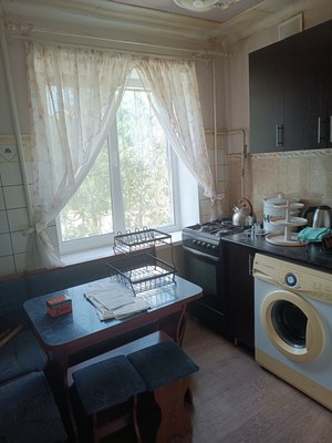 Продам двухкомнатную (2-комн.) квартиру, Залесская ул, 74, Симферополь г