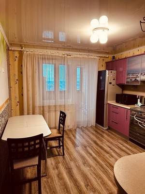 Продам двухкомнатную (2-комн.) квартиру, Подольская ул, 42ка, Северово д